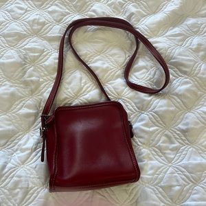 Coach vintage leather camera bag. Crossbody. EUC 2300